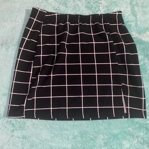 Black/White Mini Skirt